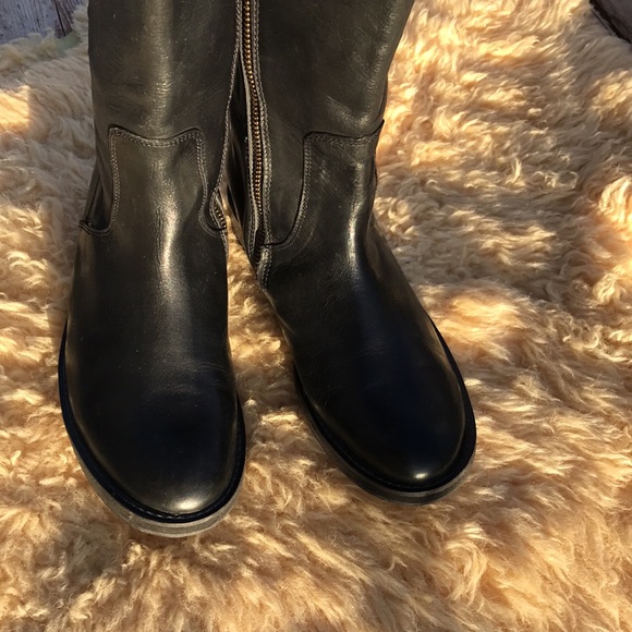 Beautiful Bed Stu boots - Picture 9 of 13